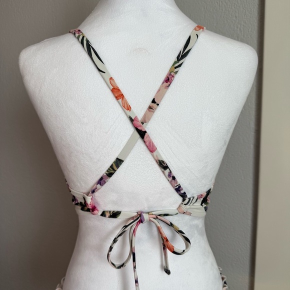 Pink and Purple Bikini Set with Tropical Floral Design - Picture 6 of 13